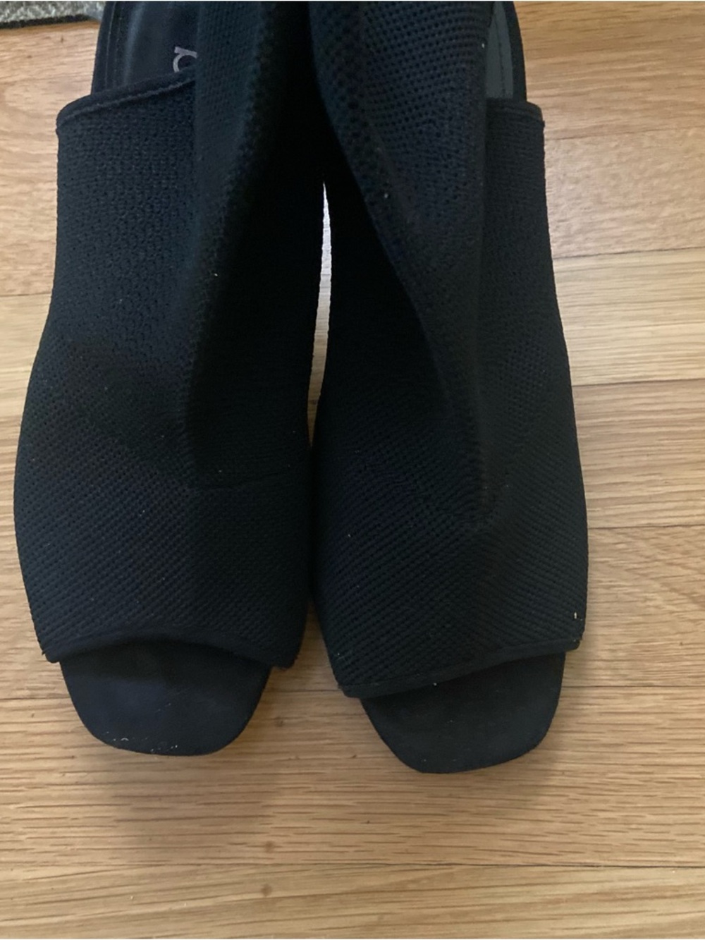 Women’s Black Open-Toe Knit Slide Heel
BAR111  Stretch cloth Gorgeous & Elegant